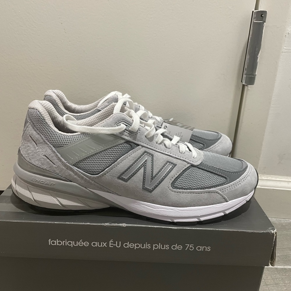 NIB New Balance 990v5- size 11.5